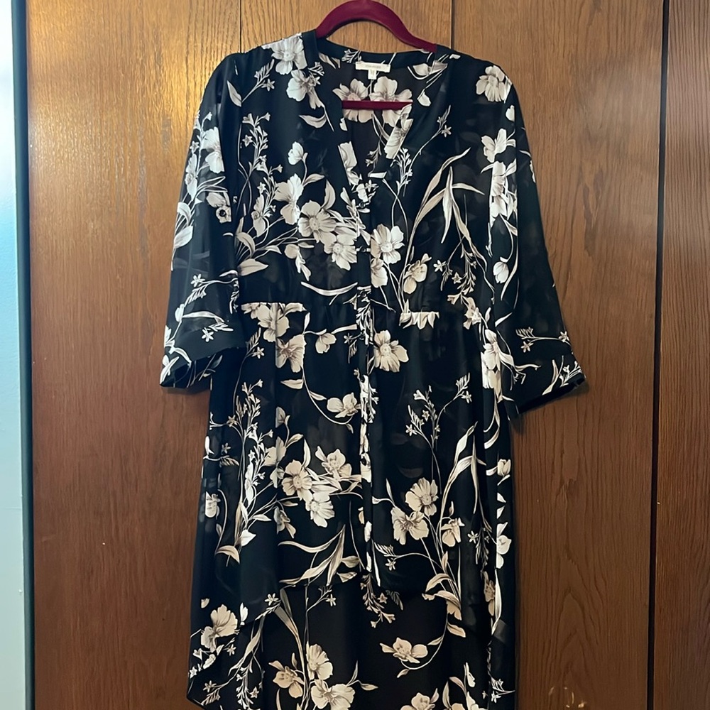 Women’s sheer high-low kimono top